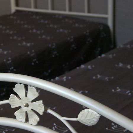 Hotel Du Cheval Blanc Saint-Remy-de-Provence Bagian luar foto