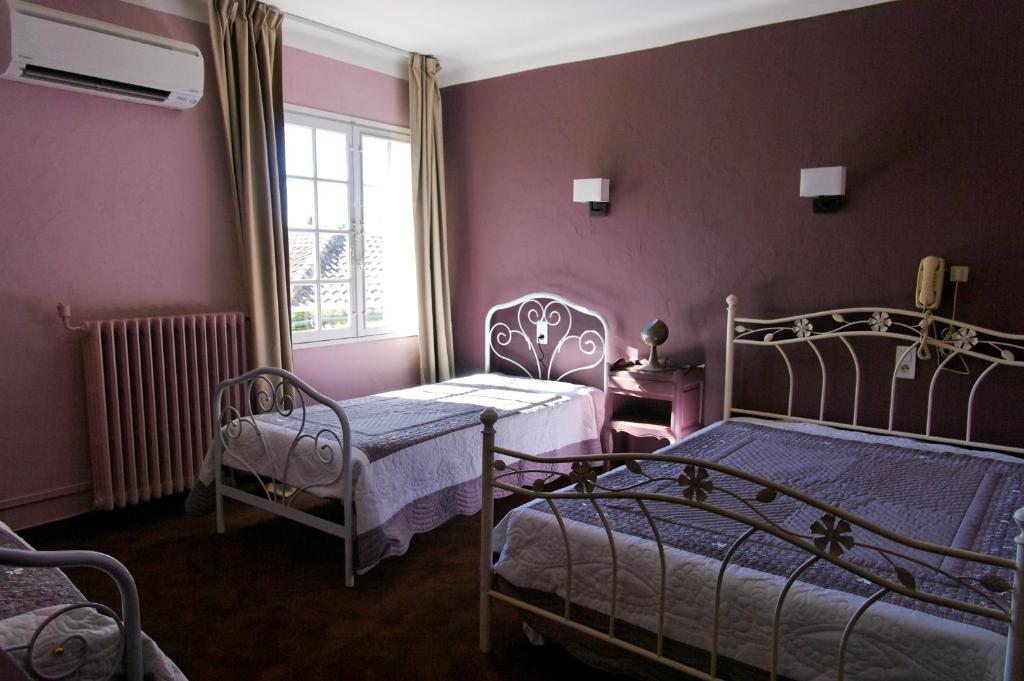 Hotel Du Cheval Blanc Saint-Remy-de-Provence Bagian luar foto